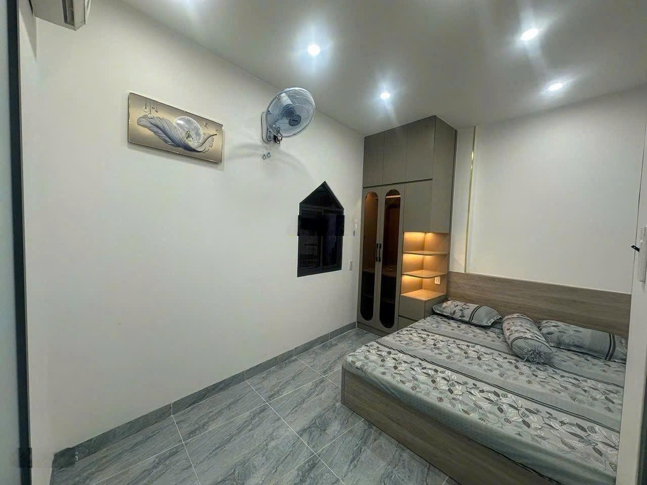 Ban nha khu vip Phan Văn Trị Phường 5 Gò Vấp diện 24 m2 + sân 18m2 tổng sử dụng 42m2