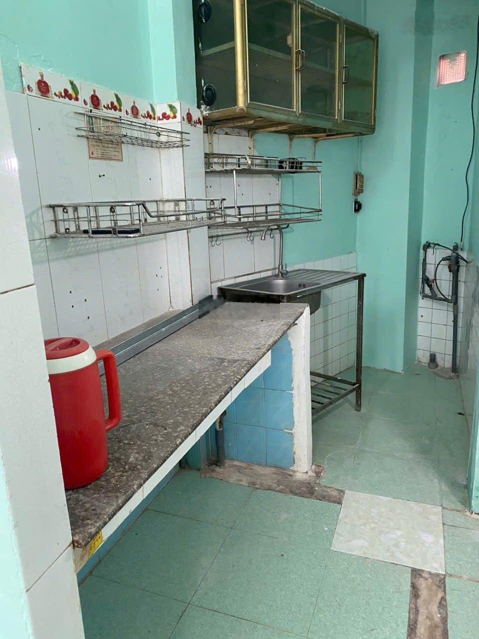 Cho thuê nhà hẻm 465 Nguyễn Văn Công, P3, Gò Vấp. DT32m2. Giá 6 triệu 0985243479