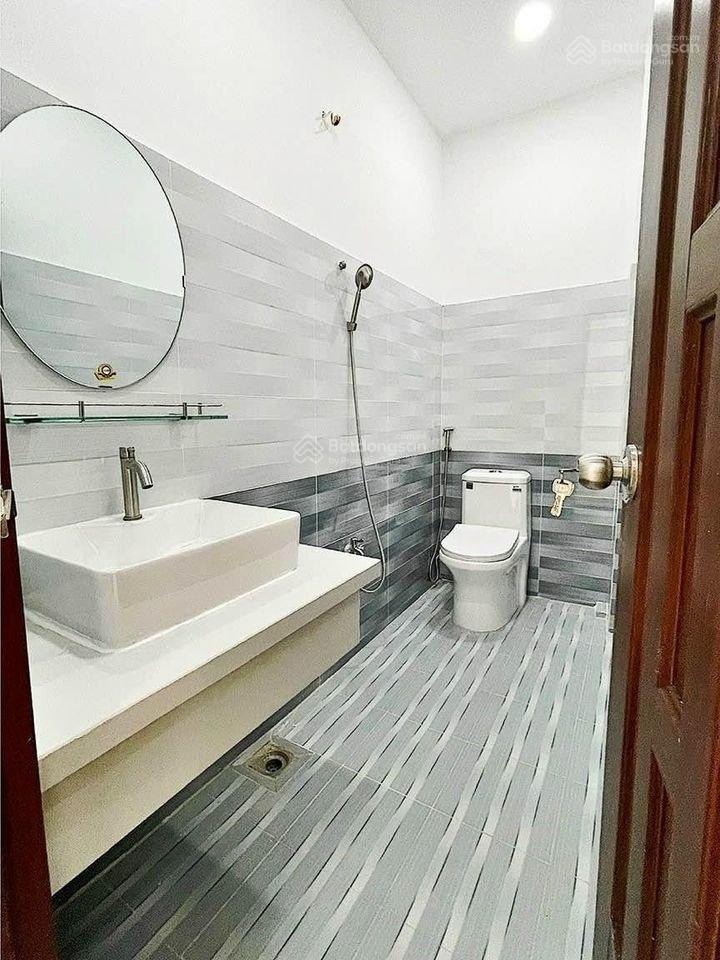 Bán nhà chính chủ 1,58 tỷ - nhà mới hoàn thiện 1 lầu, 2PN - vị trí đẹp ĐS6, BHHB, Bình Tân