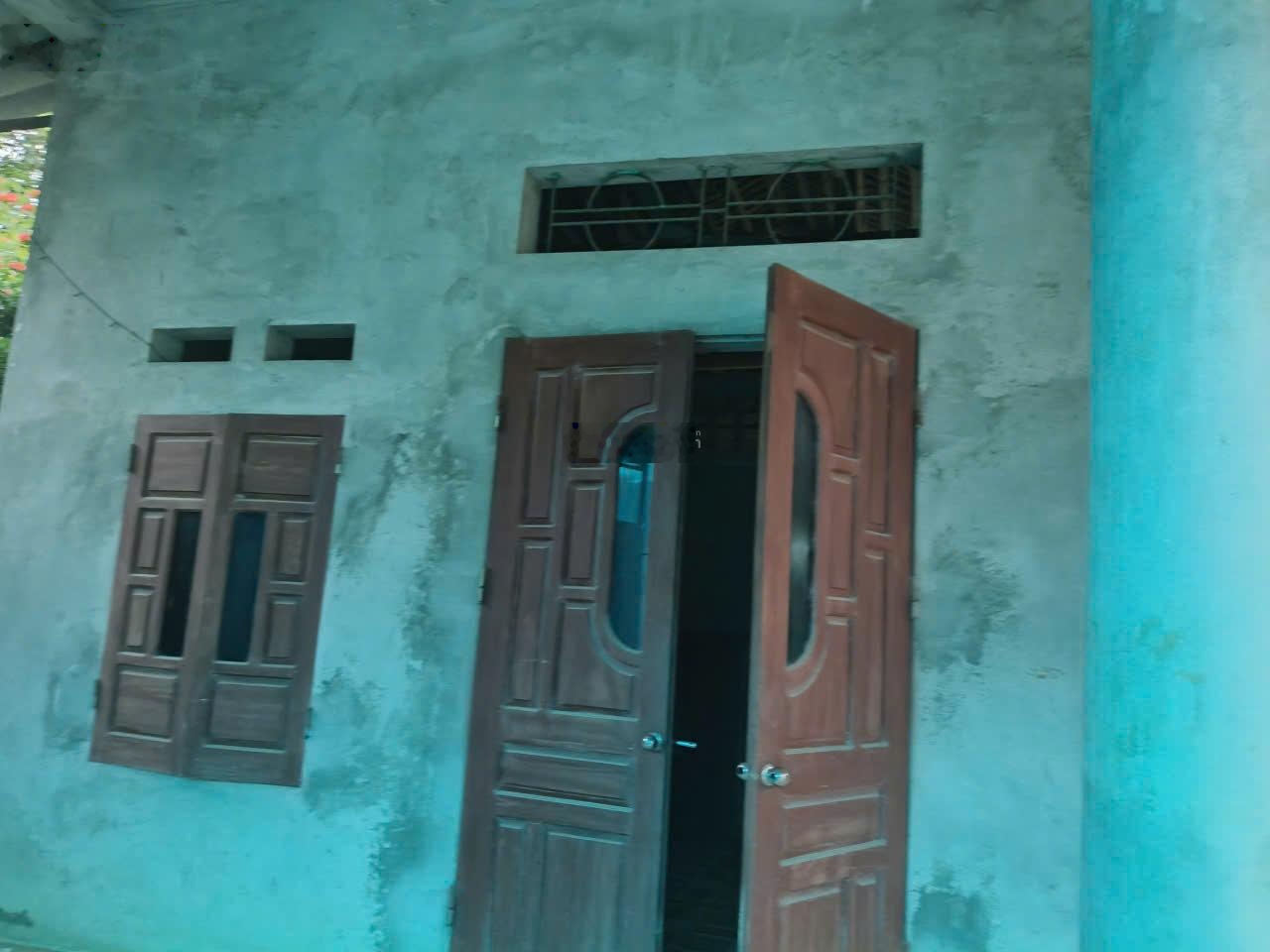 Lô góc mặt đường nhựa sẵn nhà tại thôn Mít-Khánh Thượng, dân cư đông đúc, gần các dịch vụ tiện ích