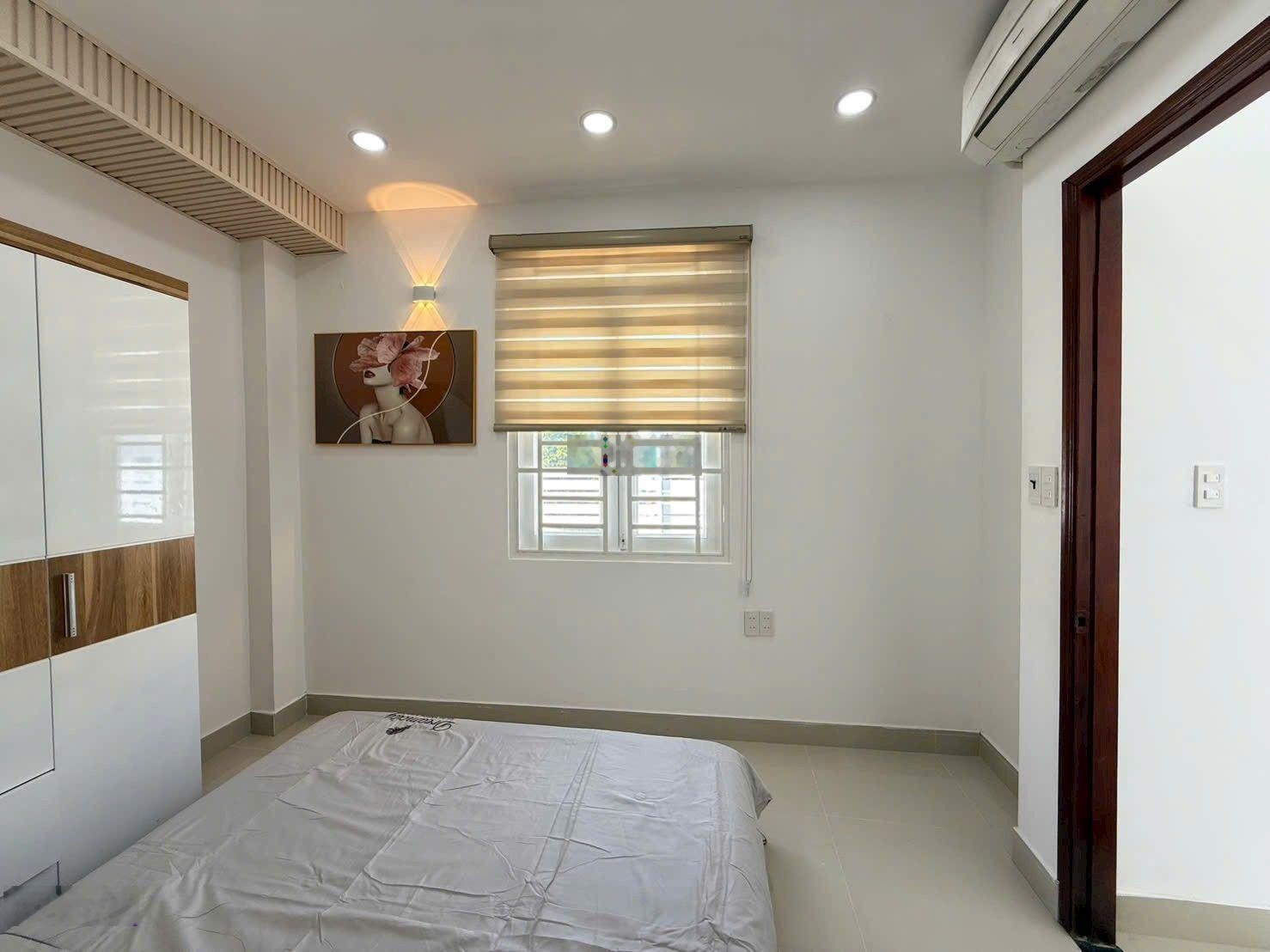 Bán nhà hẻm thông cách mặt tiền Lê Đức Thọ chỉ 30m, taxi tới cửa.