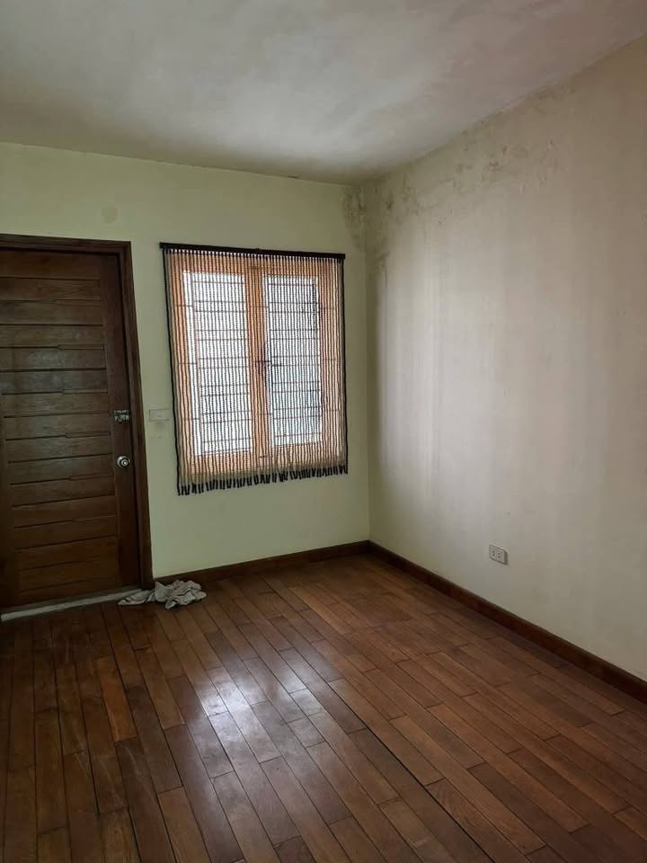 Bán nhà 5 tầng Lạc Long Quân, ô tô tránh, 31m² - Giá 9.89 tỷ