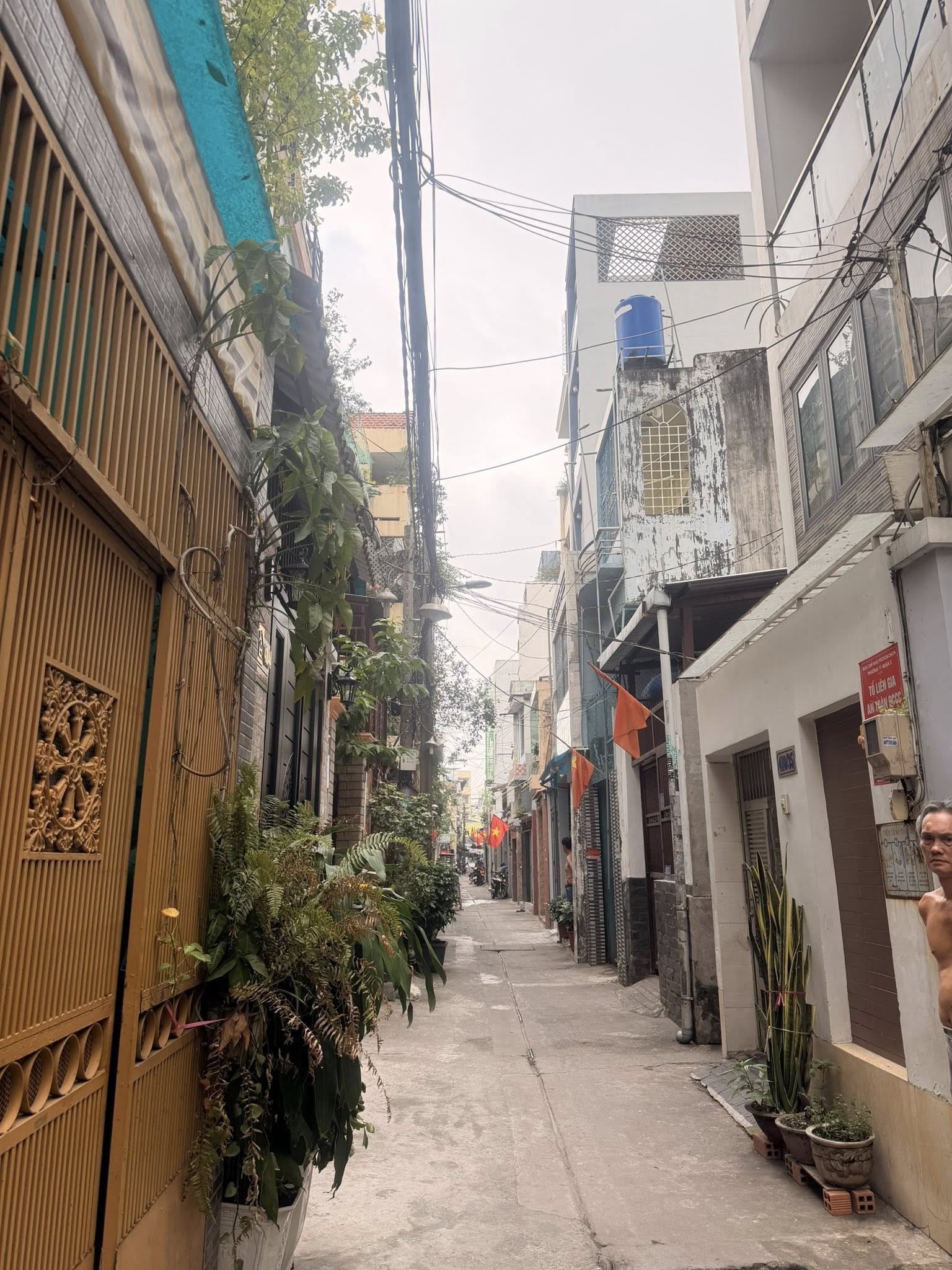 Bán đất 48m2 nở hậu, vị trí trung tâm chợ Hoà Hưng, quận 3