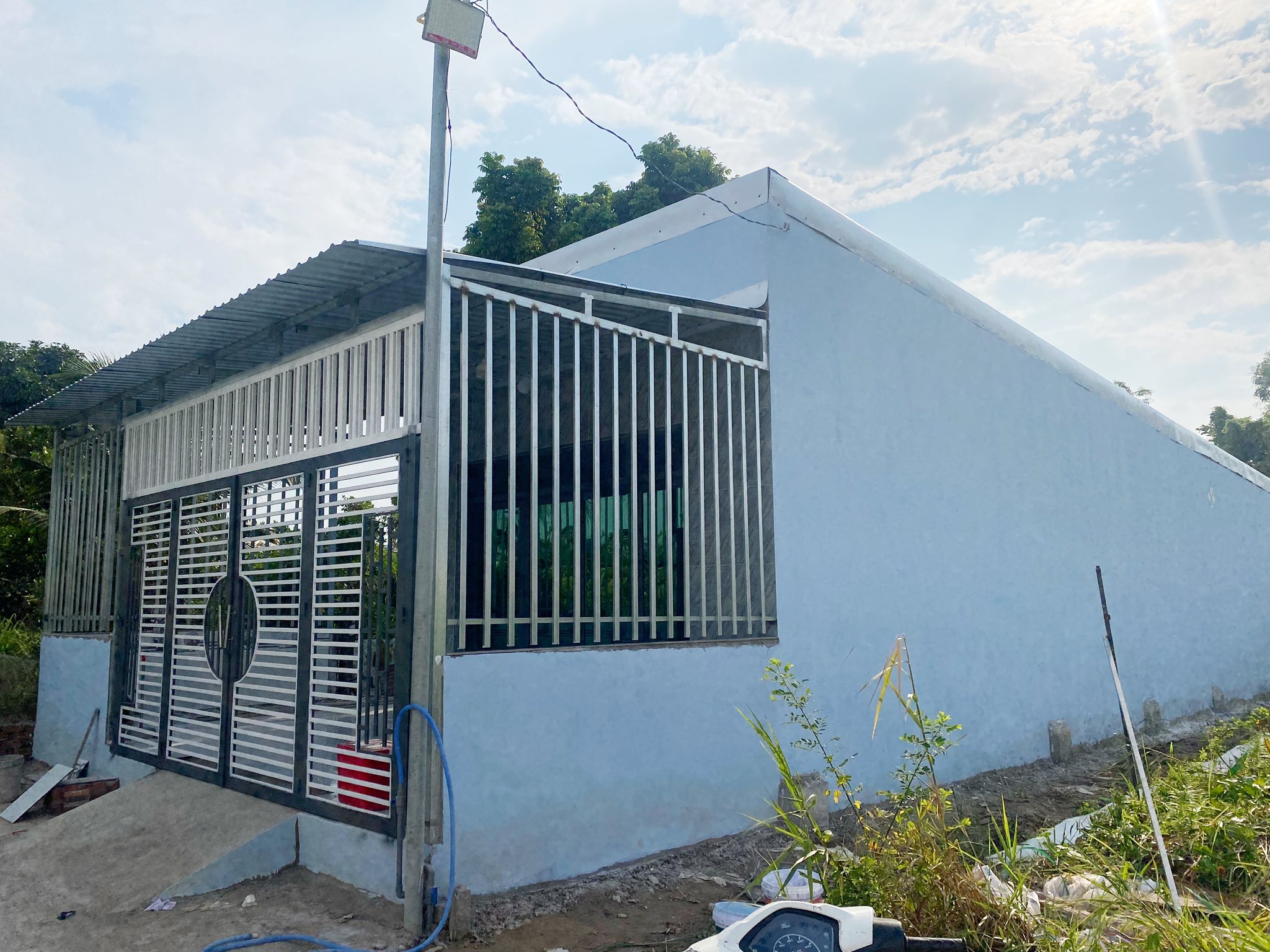 Nhà mới xây hẻm xe hơi đường Trương Định, Rạch Giá - An Giang, diện tích 7.3m x 19.5m, giá tốt