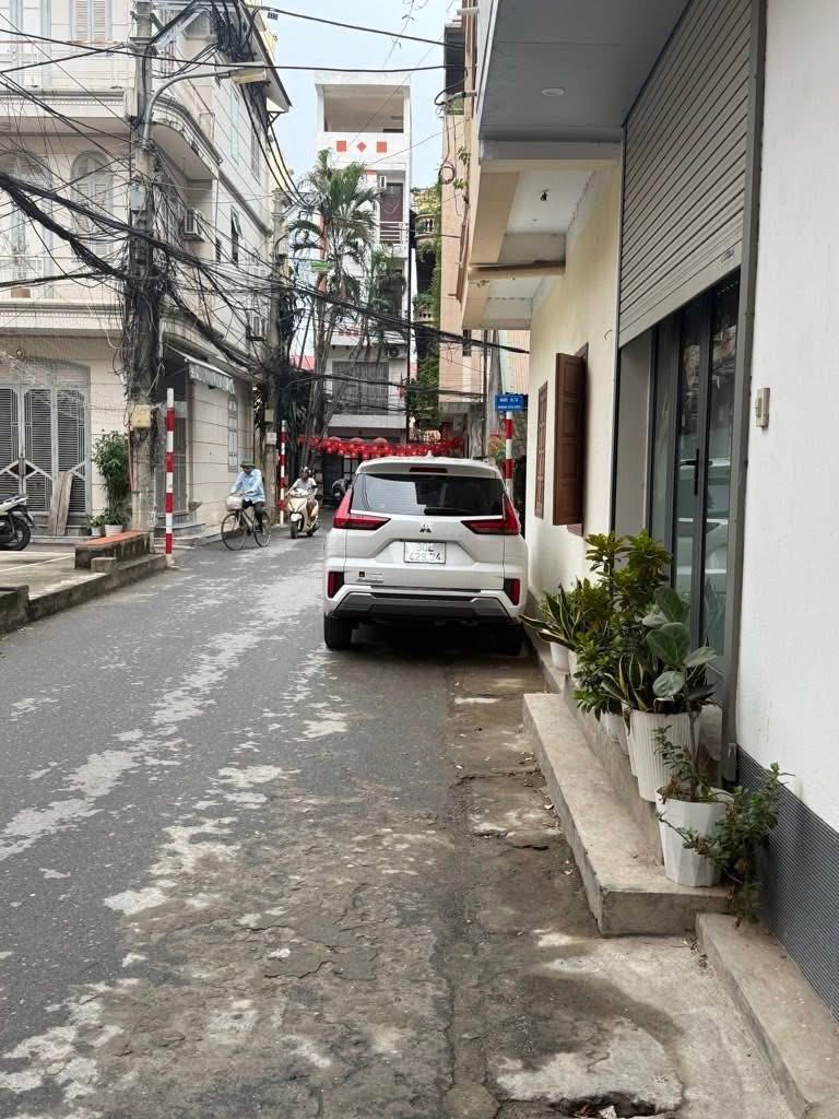 Bán nhà lô góc 2 thoáng, ô tô đỗ cửa tại Tây Mỗ, 39m2, 4 tầng, giá 8 tỷ