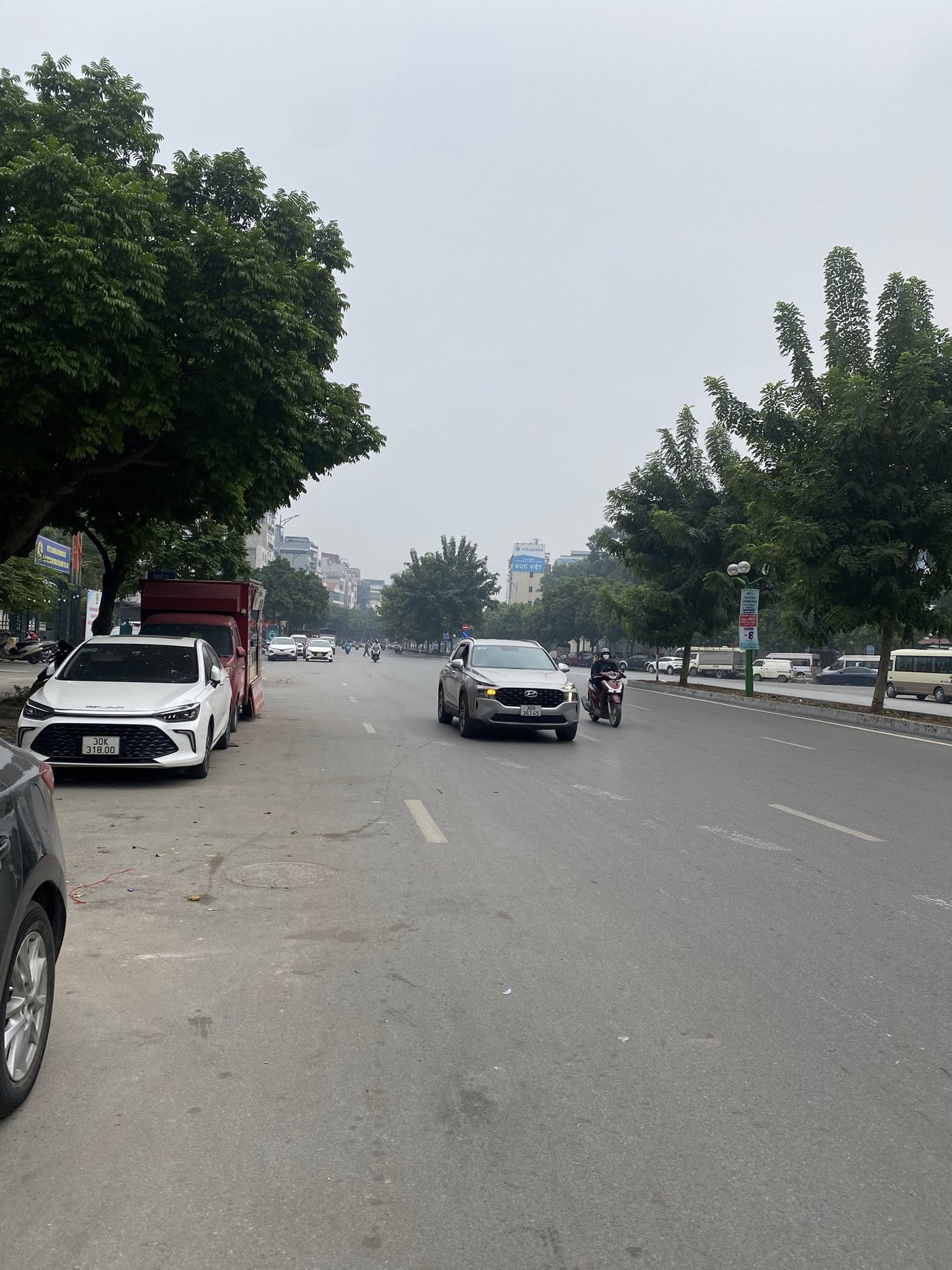 Nhà Cầu Giấy 42m2, 5 tầng kiên cố, sổ đỏ chính chủ, giá 10,5 tỷ