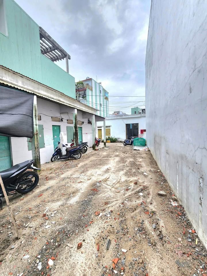 Đất kiệt ô tô Nguyễn Lương Bằng, gần Bách Khoa Đà Nẵng