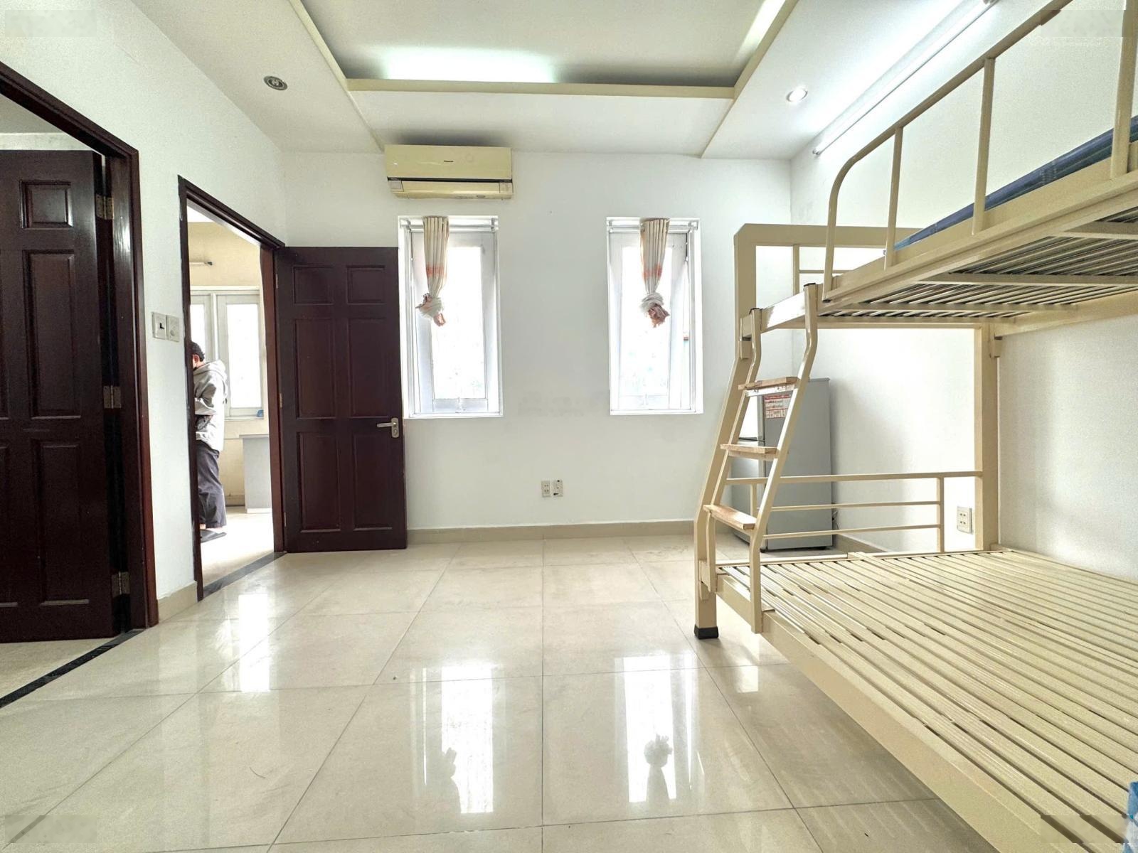 Cho thuê phòng ban công thoáng Cityland Gò Vấp, full nội thất, giá 2 triệu/người