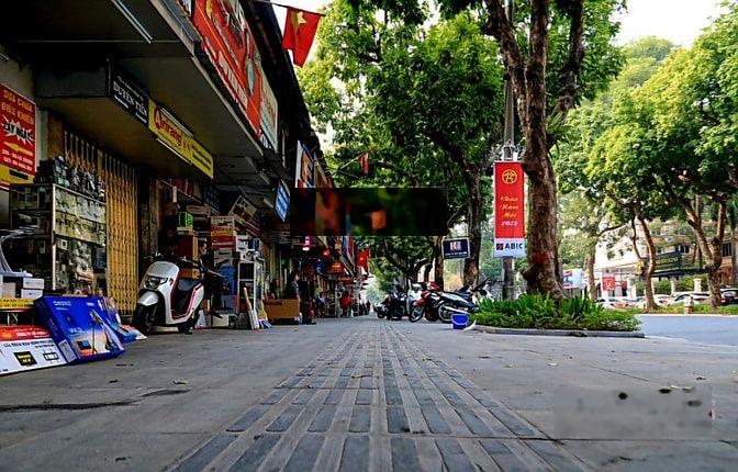 Bán nhà TMDV NGọc Khánh, Dt 2,500m, Mua Bán 100% cổ phần, LH 0982824266 để biết thông tin cụ thể.