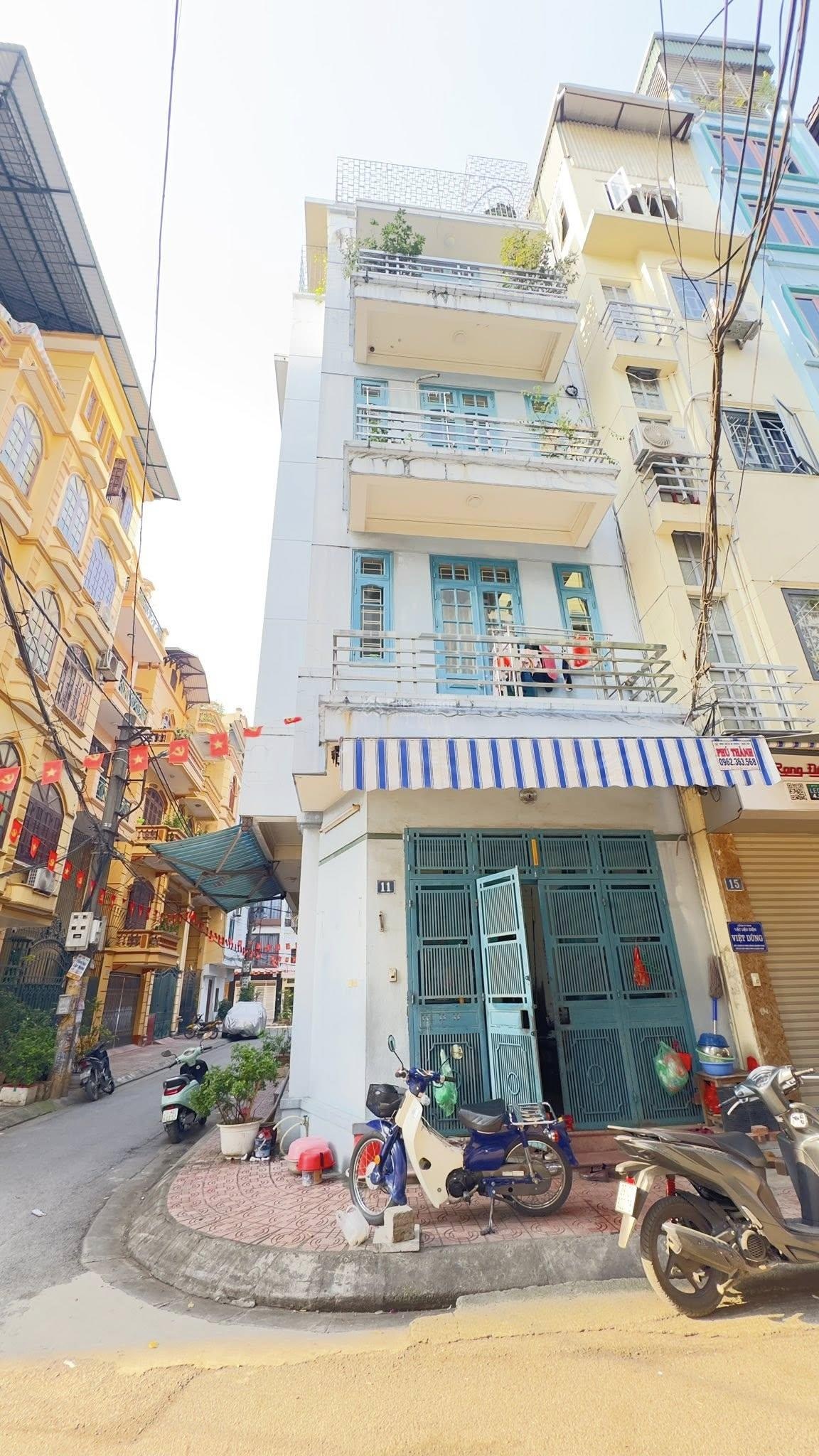 Bán nhà 75m2 Ba Đình lô góc ánh sáng ngập tràn , vỉa hè, đường ô tô tải tránh ngay