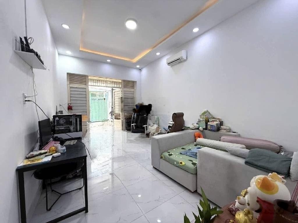 Bán gấp nhà 68m2 Nguyễn Duy Cung P12 Gò Vấp, hẻm 3.5m, siêu đẹp siêu rộng giá chỉ 4.85 tỷ