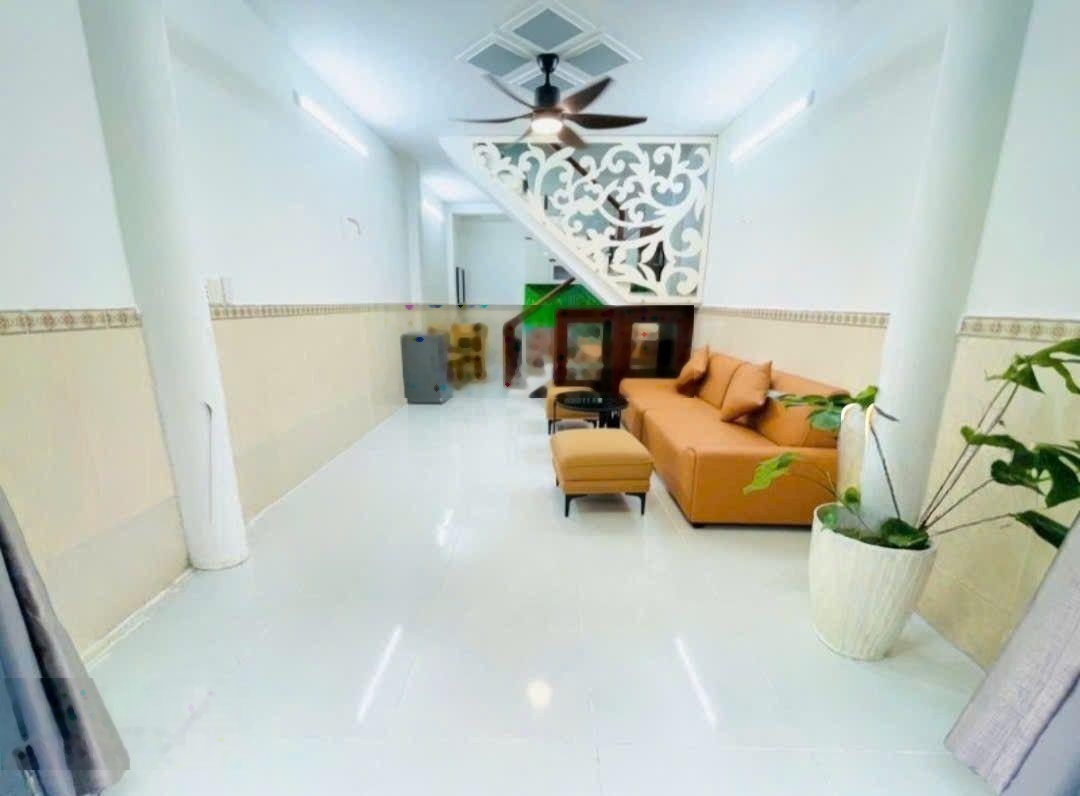 Căn nhà cực xinh Phạm Văn Chiêu Gò Vấp - 2 tầng, 2PN - Hẻm 4m thẳng tắp - Tiện ích không thiếu gì