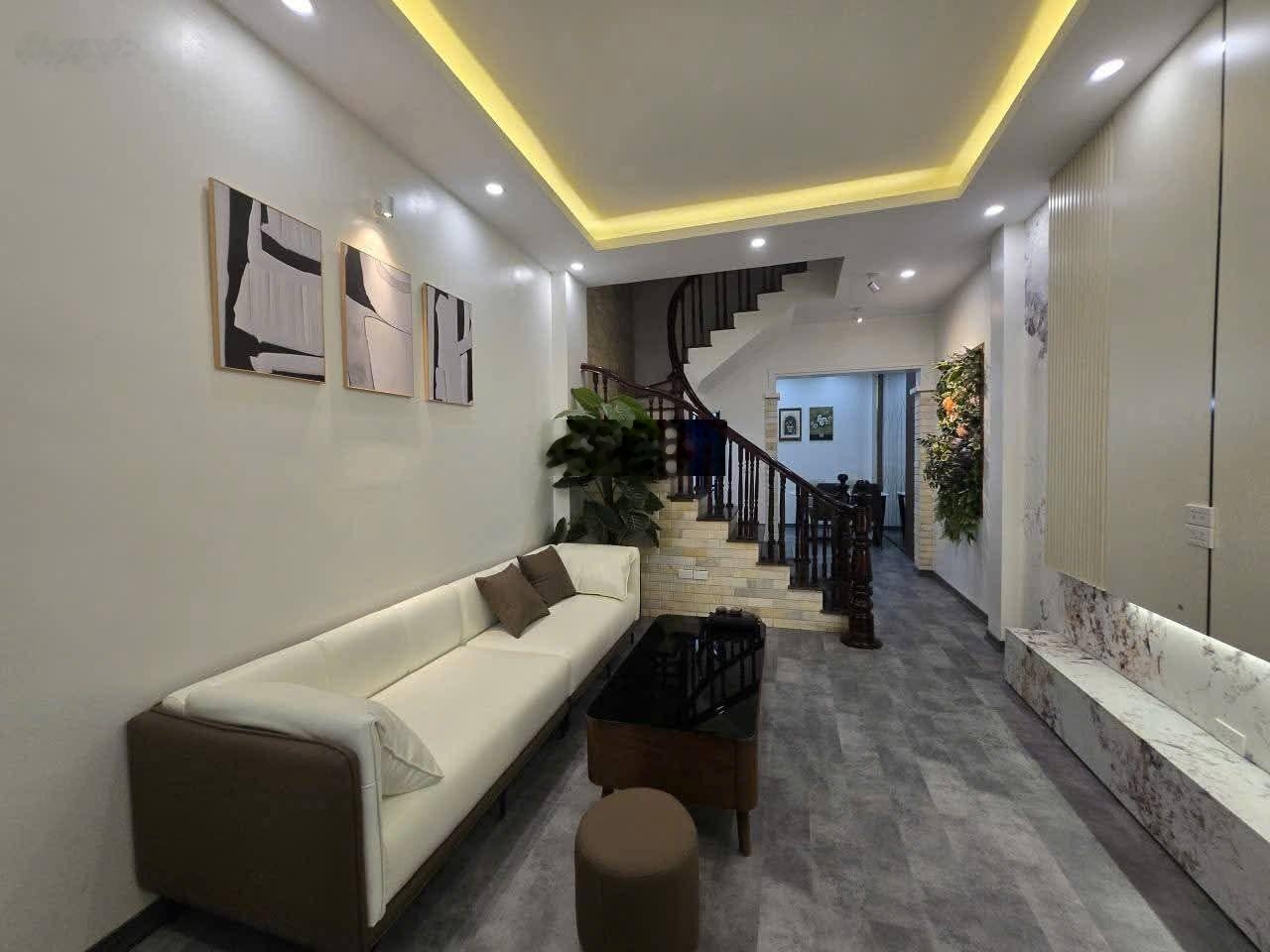 Nhà đẹp ở luôn, ngõ thẳng thông, 40m ôtô tránh, thiết kế hiện đại, giá tốt nhất tại Ba Đình, 46m*5T