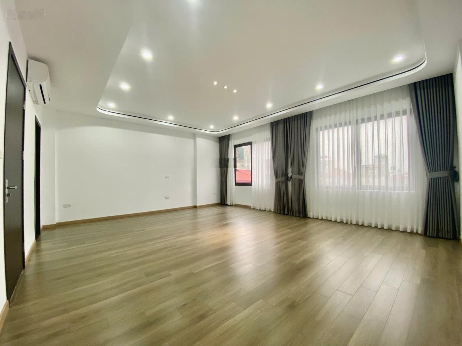 Nhà lô góc, 2 thoáng, xây mới, thang máy chạy êm, mặt ngõ thông, ở thích, giá tốt nhất Ba Đình, 48m