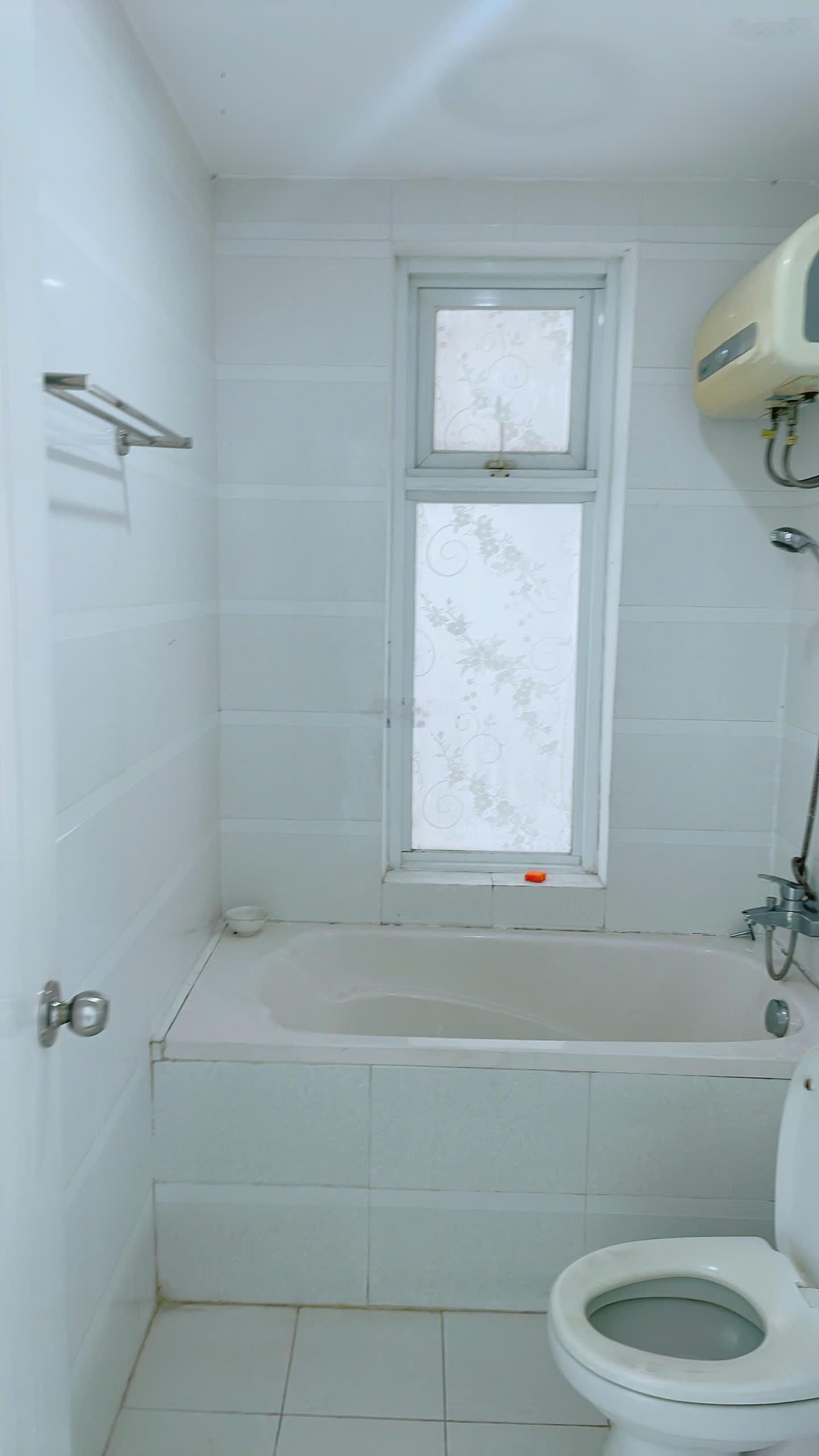 Cho thuê CC Terra Rosa, 6,5 triệu, 80m2, 2PN, 2WC, Đông Bắc, Tây Nam