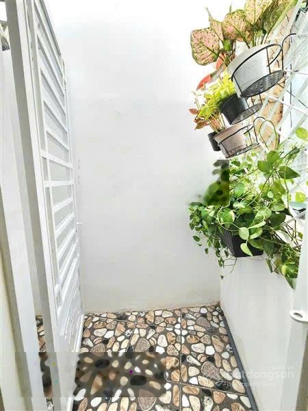 Giá mới 3.2 tỷ, tiền em lên đường!hẻm ba gác - nhà mới xinh - ngang 4m siêu đẹp - không lộ giới