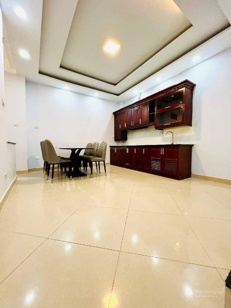 Bán nhà đẹp phong thủy vượng lộc phố vip ba đình 55m 4 tầng ô chờ thang máy chốt quanh 15.5 tỷ