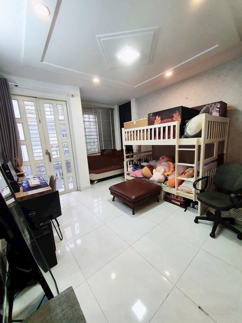 Cần tiền bán gấp nhà đường Chu Văn An, Bình Thạnh dtsd 55m2, giá 1 tỷ 550 nhà đẹp ở liền