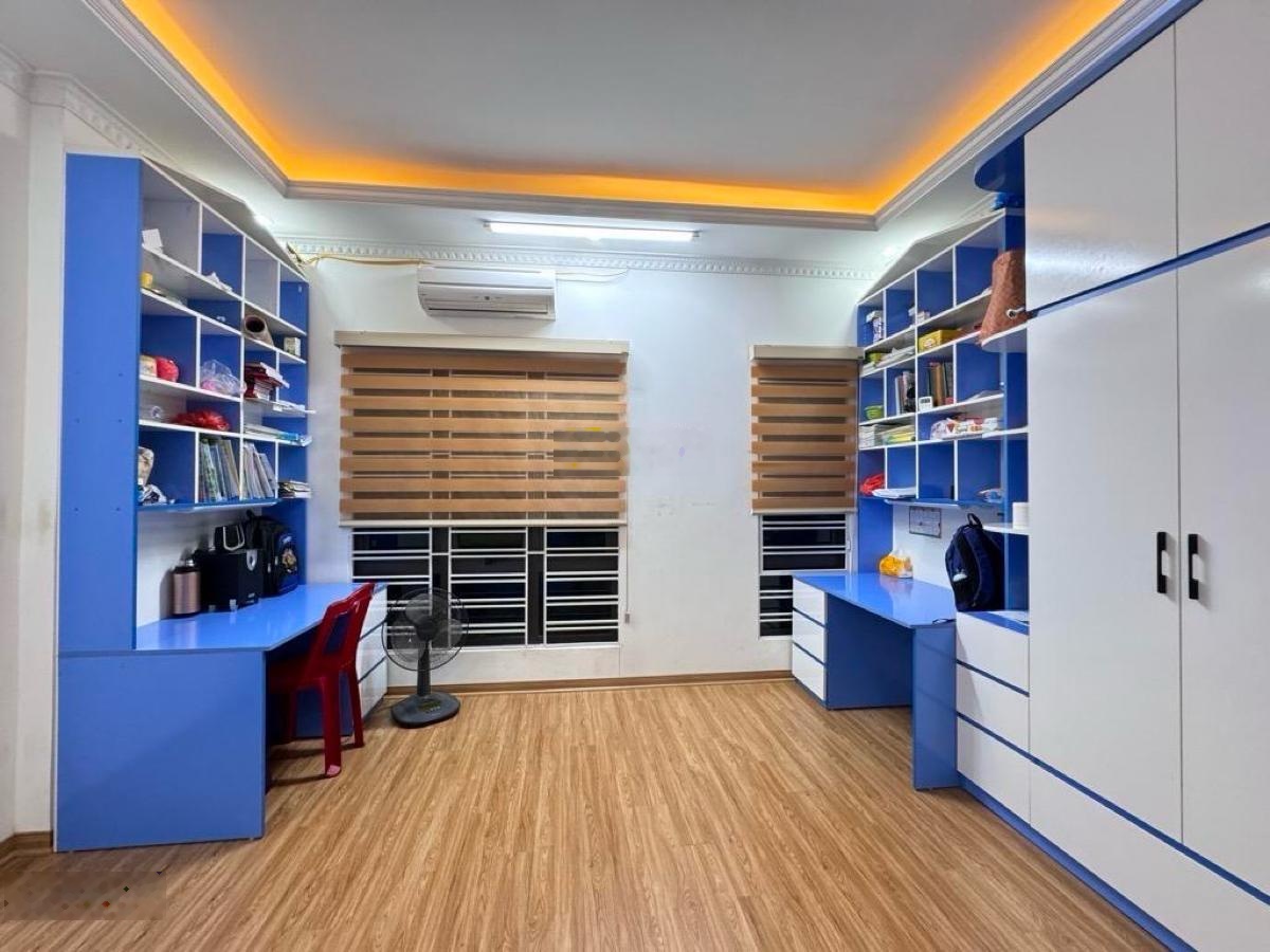 Chuẩn 100%, nhà Đào Tấn, 4 chỗ đỗ, sát toà Lotte, thông Linh Lang, kinh doanh, móng 7T, thang máy.