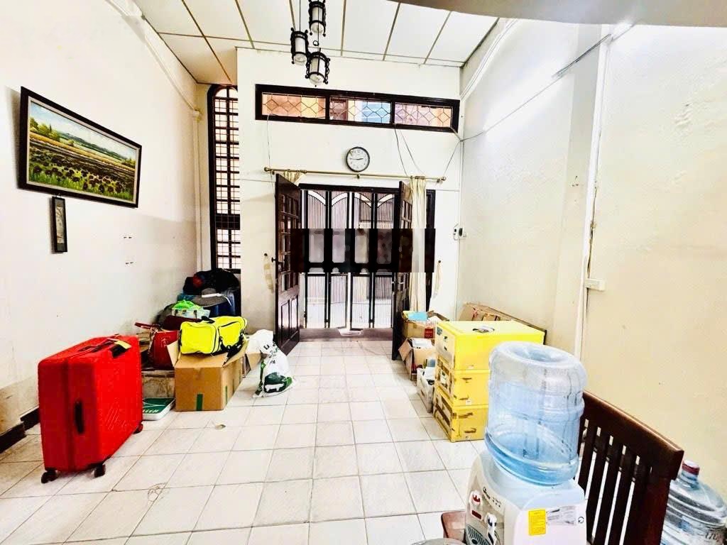 Bán nhà phân lô Hoàng Hoa Thám 45m², 5 tầng, ngõ 3m ô tô đỗ cửa, nở hậu, 2 thoáng, giá 13.2 tỷ