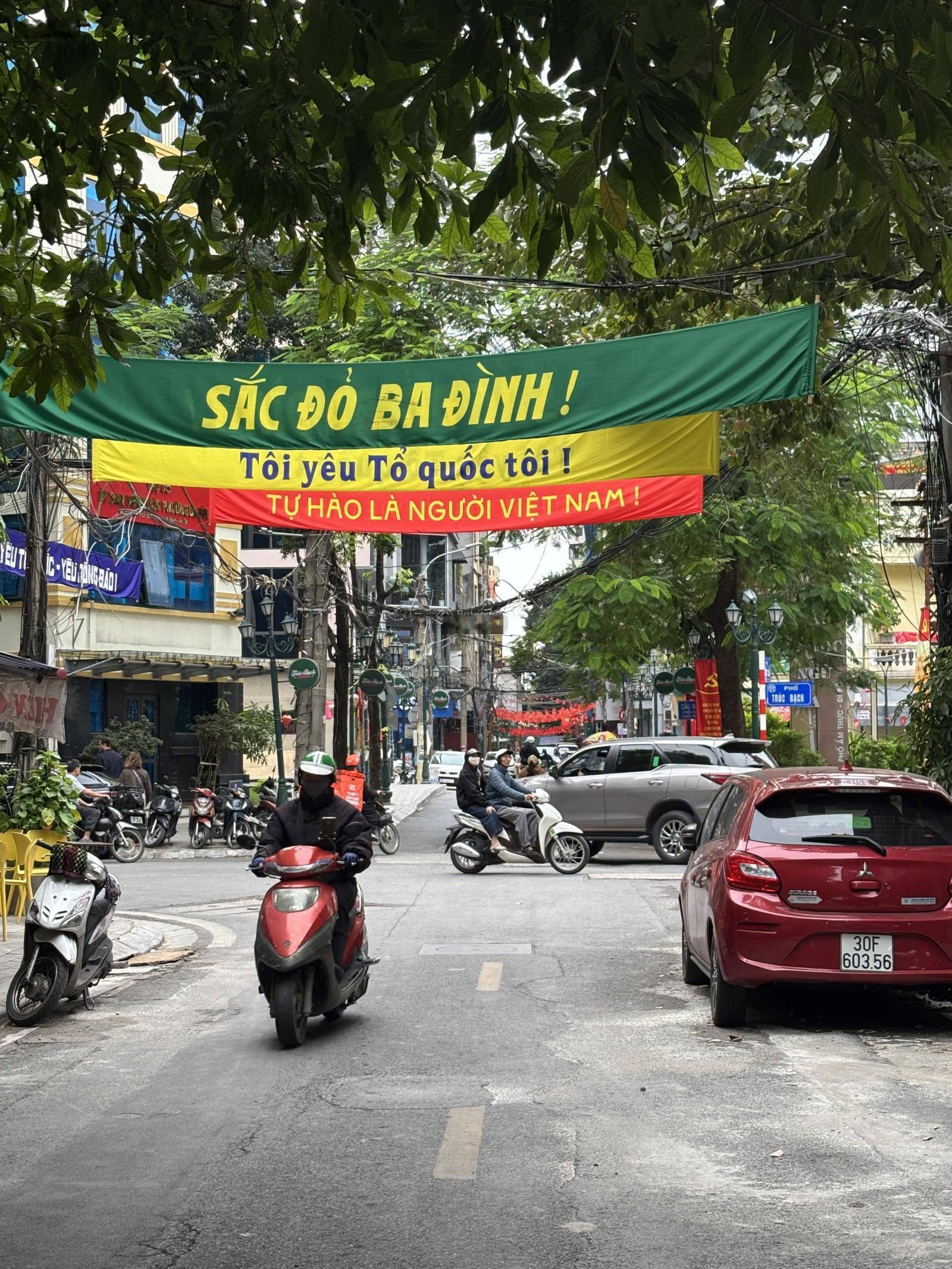 Mặt phố hồ Trúc Bạch 96m2 1 sổ 1 chủ MT 4m