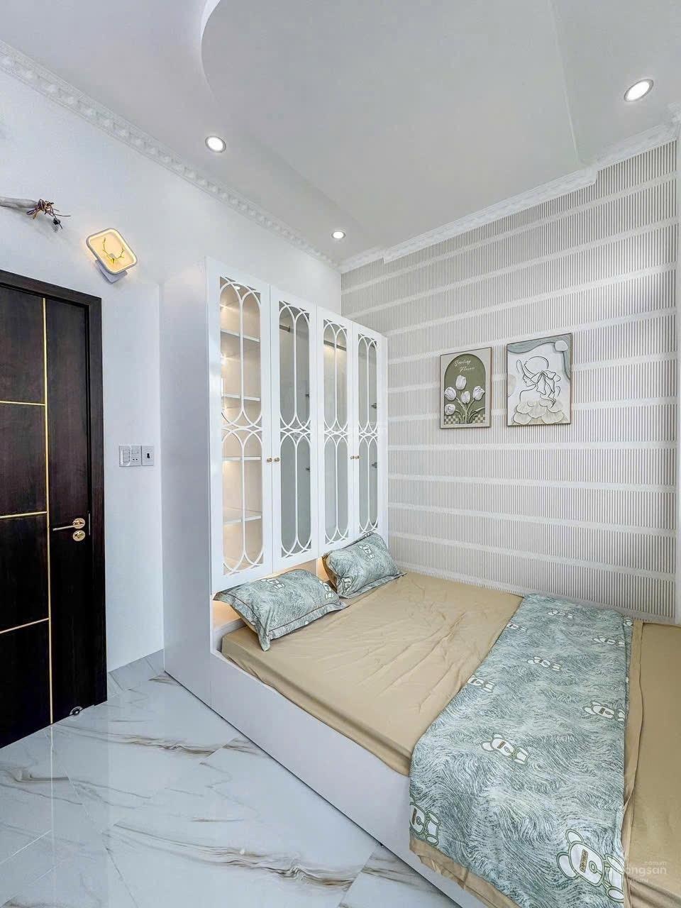 Chủ kẹt vốn làm ăn cần ra gấp căn nhà Hiệp Bình, Hiệp Bình Chánh, Thủ Đức, Giá: 1,9 tỷ, DT: 40m2.