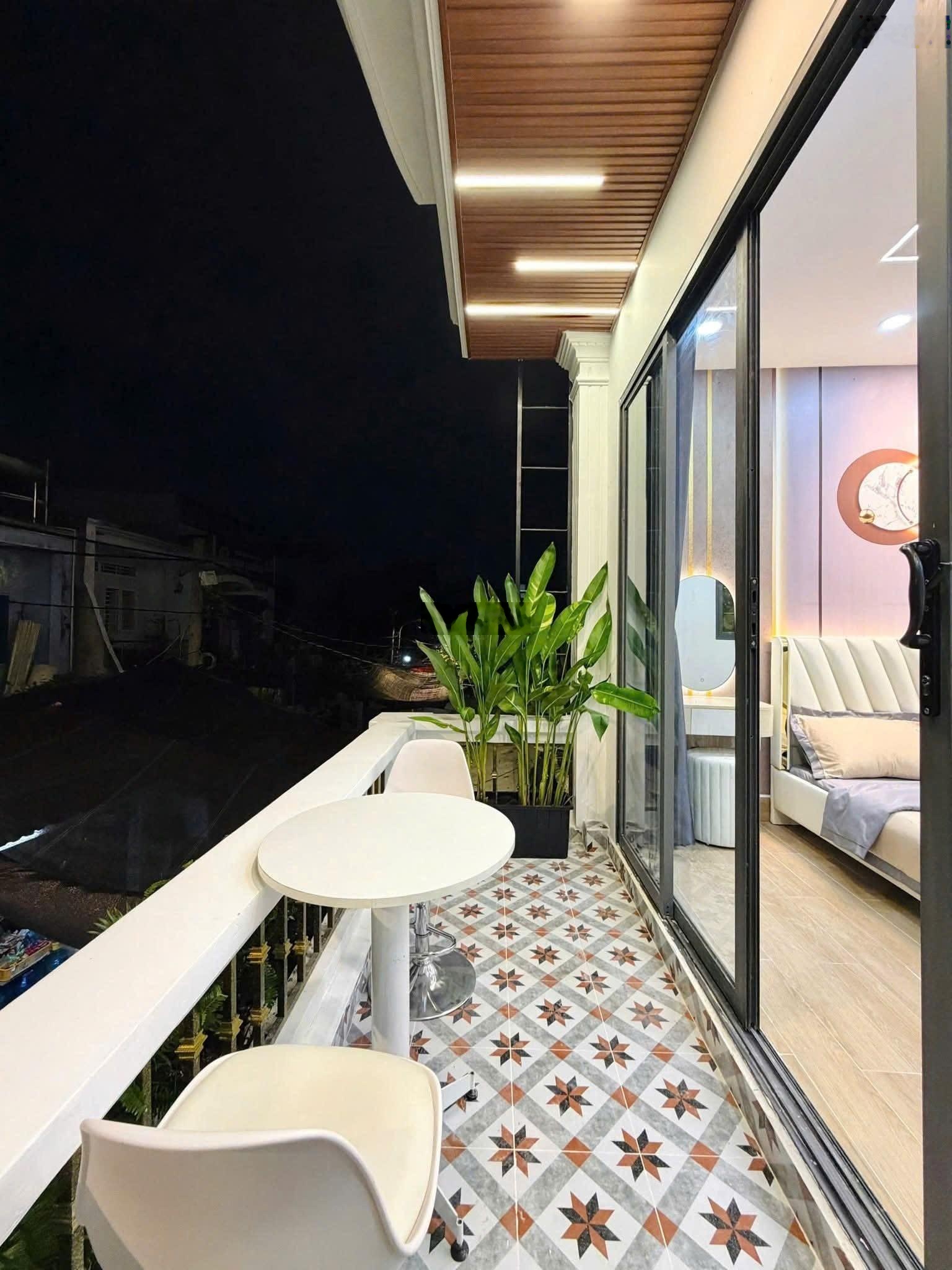 Chính chủ bán nhà đường Trần Quang Là P.12 Q.Gò Vấp giá chỉ 1 tỷ 890tr/68m2. Hẻm 6m