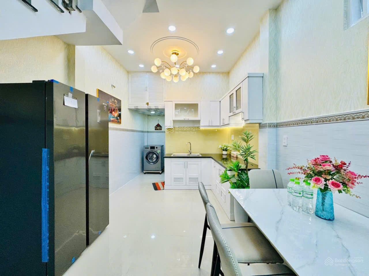 Bán nhà hẻm 1 sẹc xe hơi thông đường Lê Đức Thọ, P.16, 3,8 x 10,5, 2 tầng giá 4.4 tỷ tl