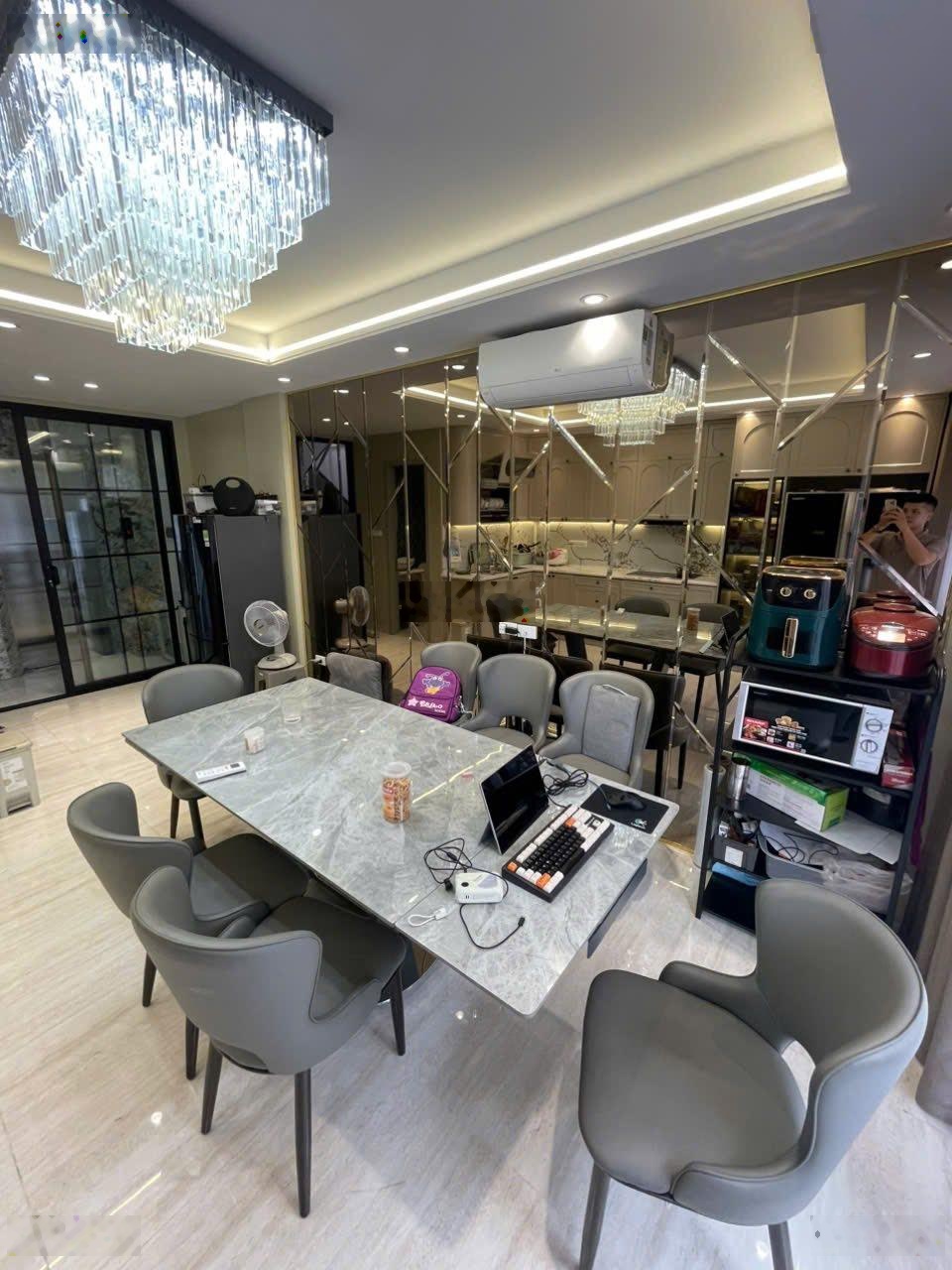 Hiếm có! phân lô phố vip ngọc khánh, 42m2 x 6 tầng, mt 4.1m, ôtô vào nhà, kd văn phòng, ở sướng