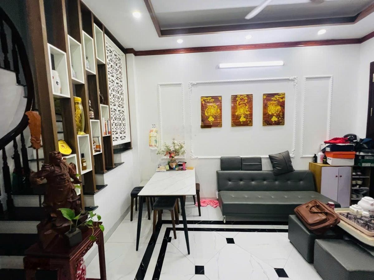 hàng hiếm tại Ngọc hà, 33m 5t 7,75 tỷ.