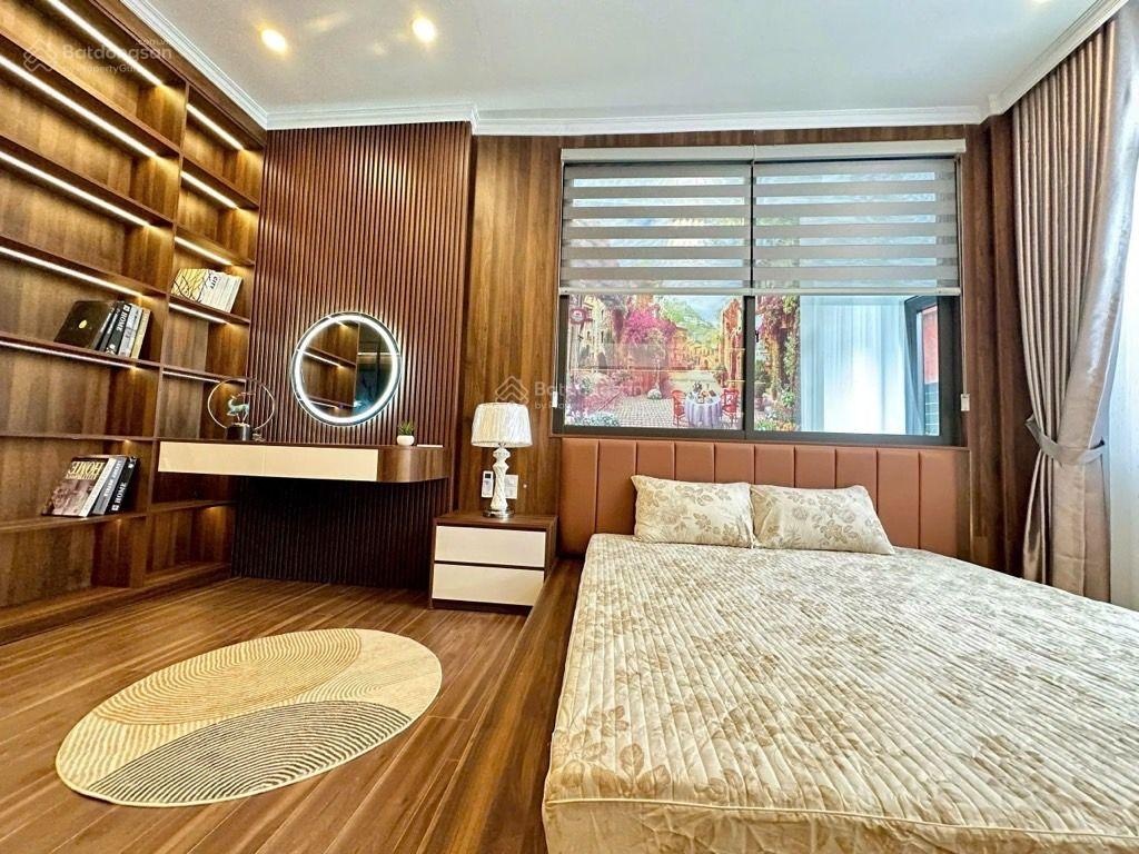 Nhà đẹp Lung Linh Ngọc Khánh, vị trí VIP hiếm bán, ở sướng, dân trí cao, an ninh tốt, xách vali.