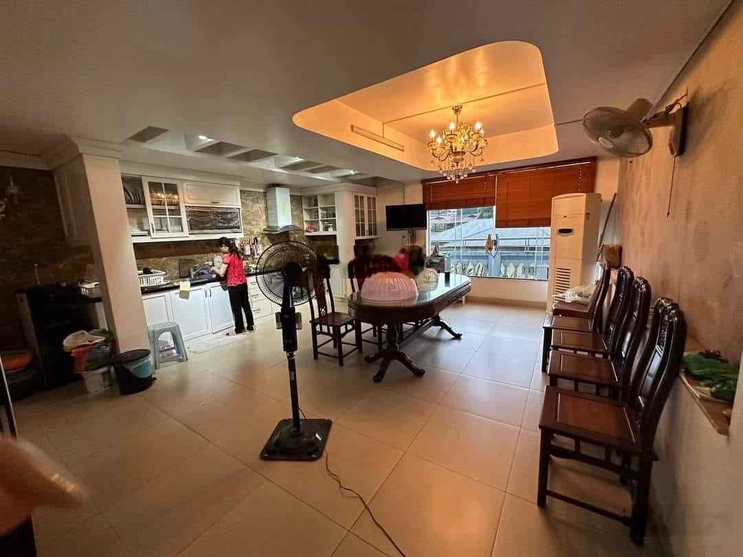 Bán nhà phân lô, ôtô tránh, vỉa hè, kinh doanh, 2 thoáng, Phố Vạn Bảo, DT 110M X 5 tầng, MT 7M