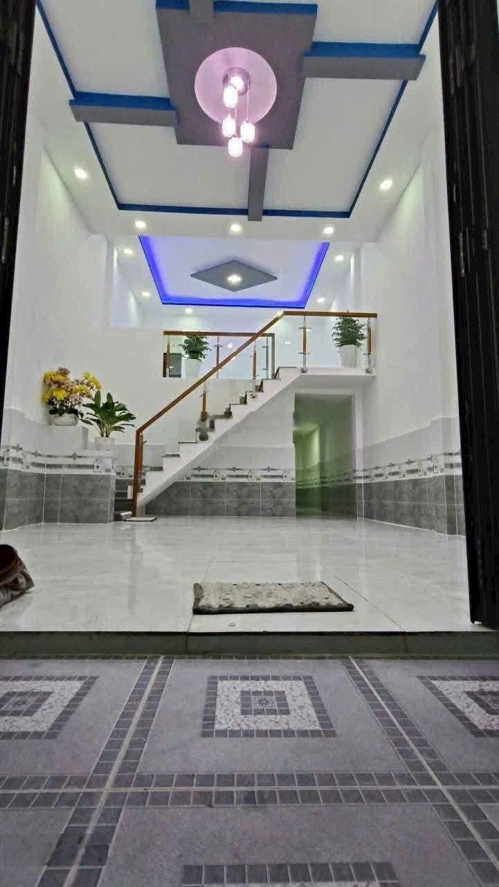 Nhà đẹp 5x15 3pn , xe hơi tới nhà