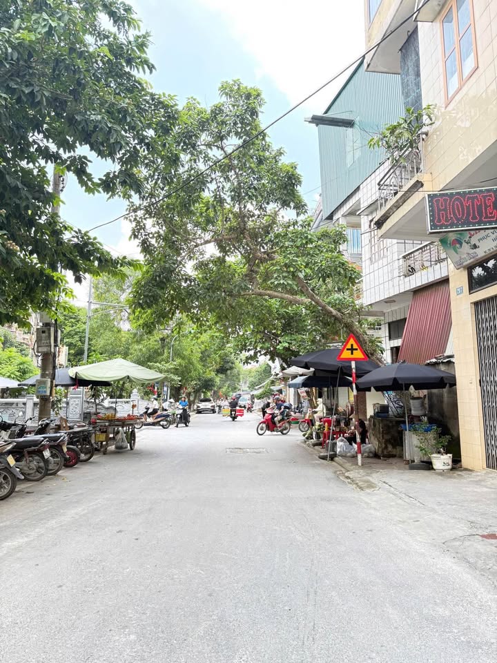 Bán nhà 4 tầng kinh doanh đẹp, 33m², mặt ngõ thông Trần Hưng Đạo, Thái Bình