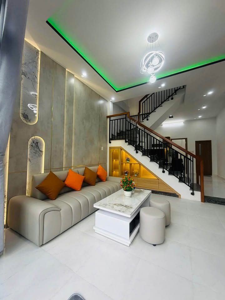 Bán nhà 2 tầng full nội thất, 3 phòng ngủ tại kiệt 82 Nguyễn Lương Bằng, quận Liên Chiểu