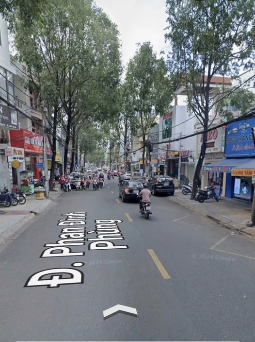 Mặt tiền Phan Đình Phùng - Kinh doanh đắc địa - Sổ riêng thổ cư