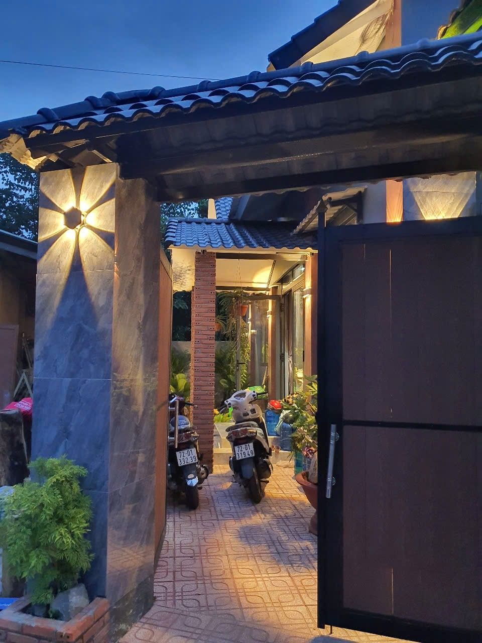 Nhà mái thái mới xây, sân vườn rộng rãi gần cao tốc Biên Hòa - Vũng Tàu, giá chỉ 3.97 tỷ