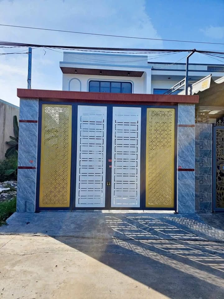 Nhà mới xây 3 phòng ngủ, sổ riêng, sân ô tô tại Bình Minh, Trảng Bom