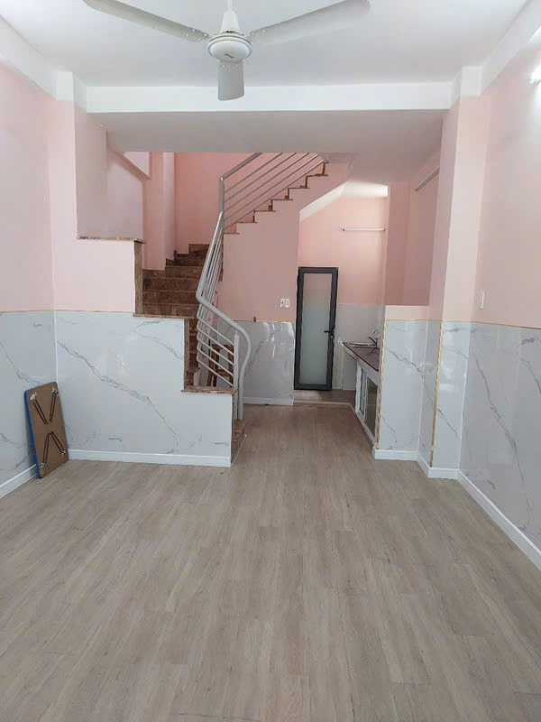 Nhà 3 tầng hẻm 7m Sư Vạn Hạnh, Quận 10, vị trí vàng, giá giật mình