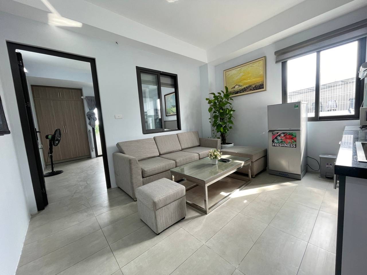 Cho thuê căn hộ 1 ngủ 1 khách, 45m2, ngõ 3 Nguyễn Văn Huyên, Cầu Giấy