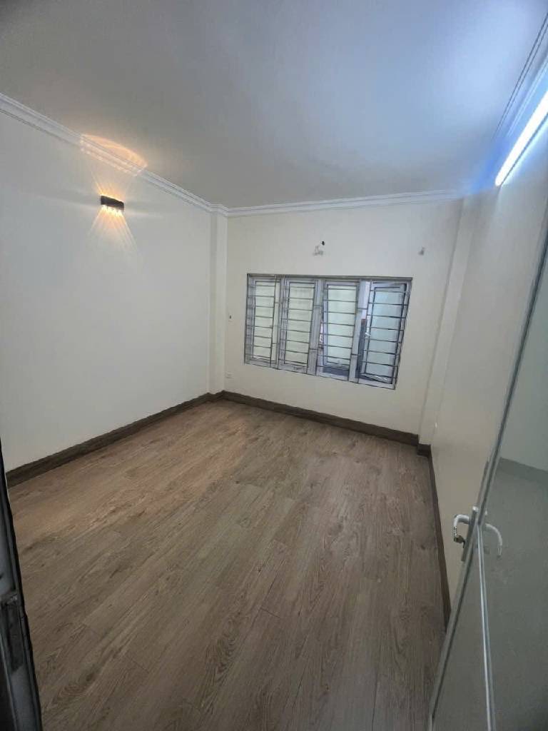 Nhà 2 mặt phố Trần Quốc Vượng, Cầu Giấy, kinh doanh sầm uất, dòng tiền ổn định 12 triệu/tháng, giá nhỉnh 8 tỷ