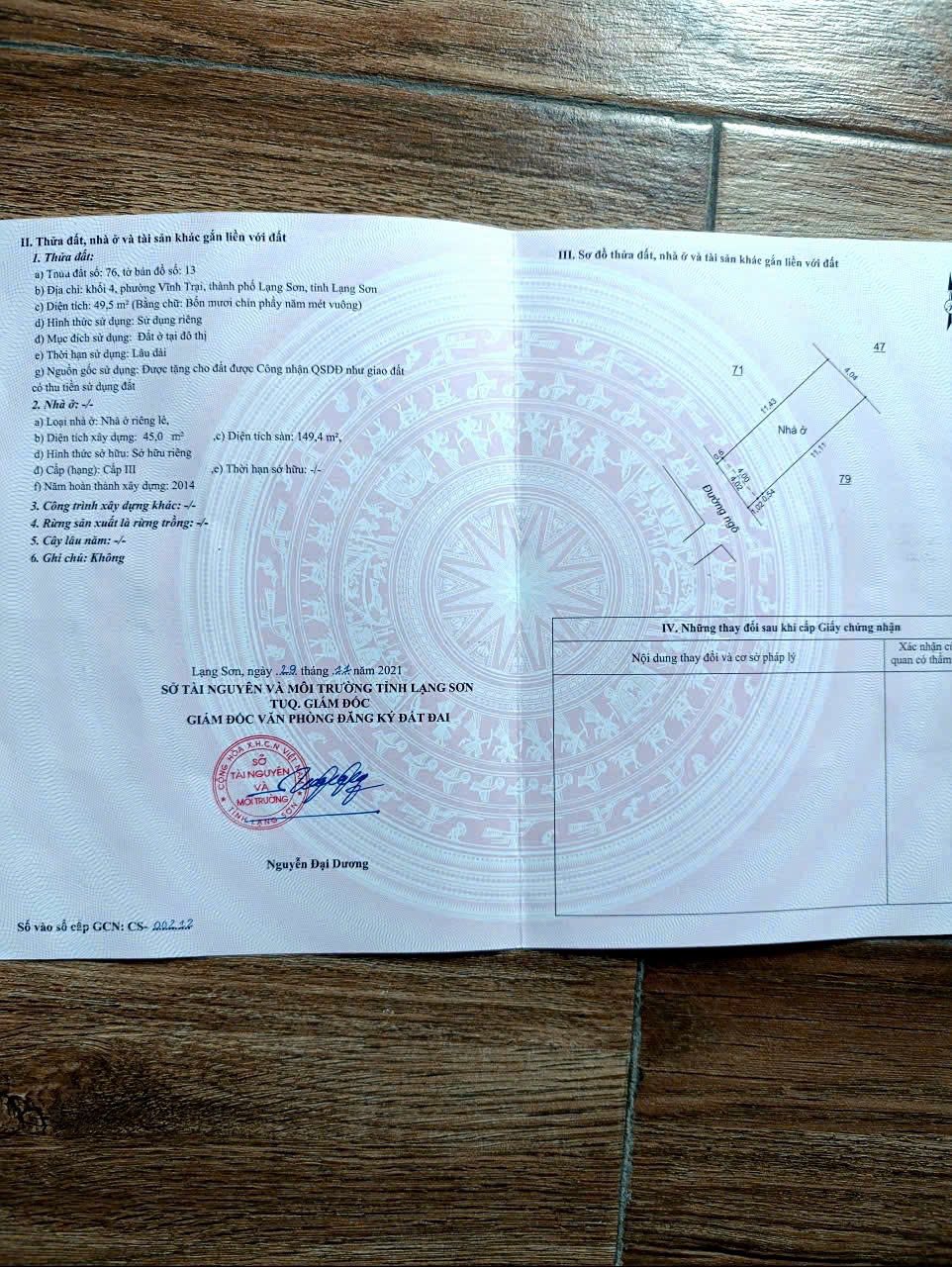 Bán nhà 3 tầng kiên cố, chỉ cách khu LasVila 200m trên đường Bà Triệu, thành phố Lạng Sơn