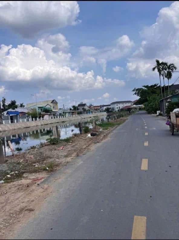 Bán nền mặt tiền kênh 30/4, Phường 6, Sóc Trăng, ngang 5m, dài 38m, thổ cư 100m2