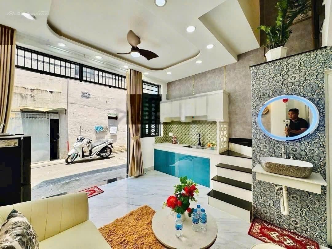 Chỉ 3.5 tỷ sở hữu ngay nhà 3 tầng đẹp lung linh, hẻm xe hơi thông, Phạm Văn Chiêu - Gò Vấp, 25m2