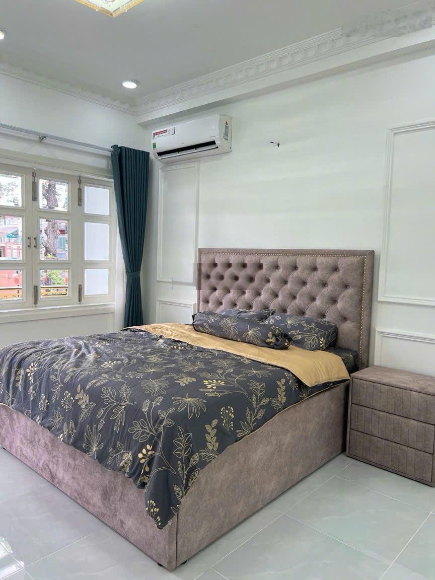 Cho thuê nhà mặt tiền 239 Ngô Gia Tự (DT: 4x16m 4 lầu mới đẹp) Quận 10 - giá 66 triệu