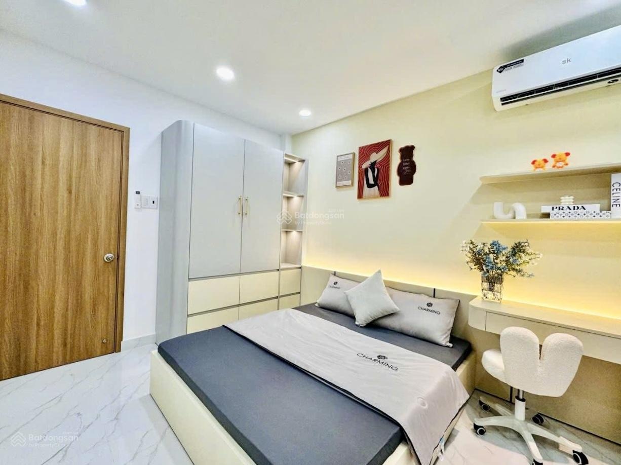 Giá tốt nhất nhà Nguyễn Hữu Cảnh-P22-BT,gần Metro Văn Thánh.Giá 3 tỷ930 tr/76m2,đang cho thuê 17tr.