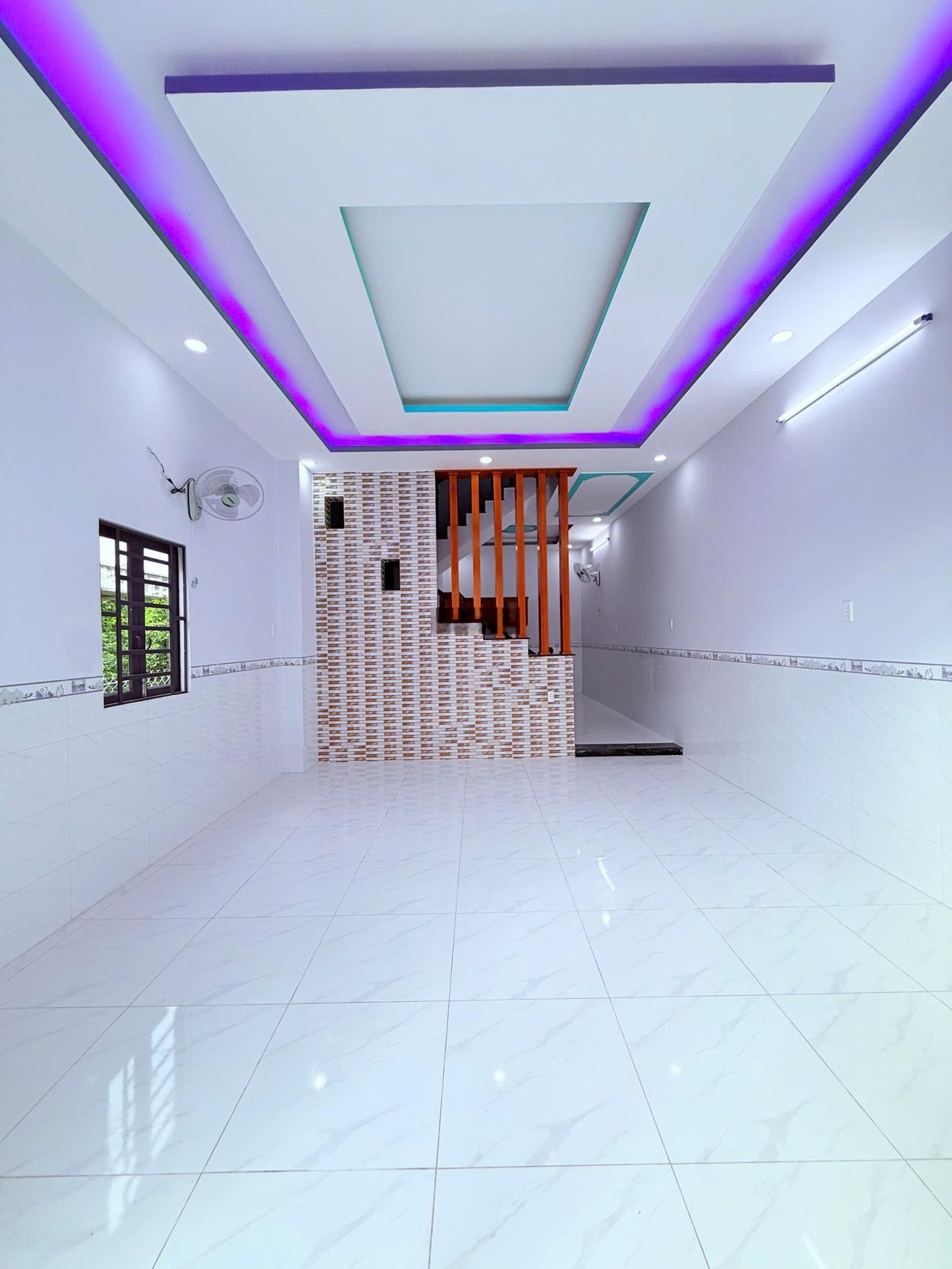 Chính chủ gửi bán gấp nhà 4x15 gần trường THCS Nguyễn Văn Bứa.