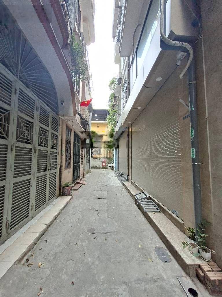 Bán nhà riêng tại Hoàng Hoa Thám, 14,88 tỷ, 41 m2, view đẹp, giá tốt