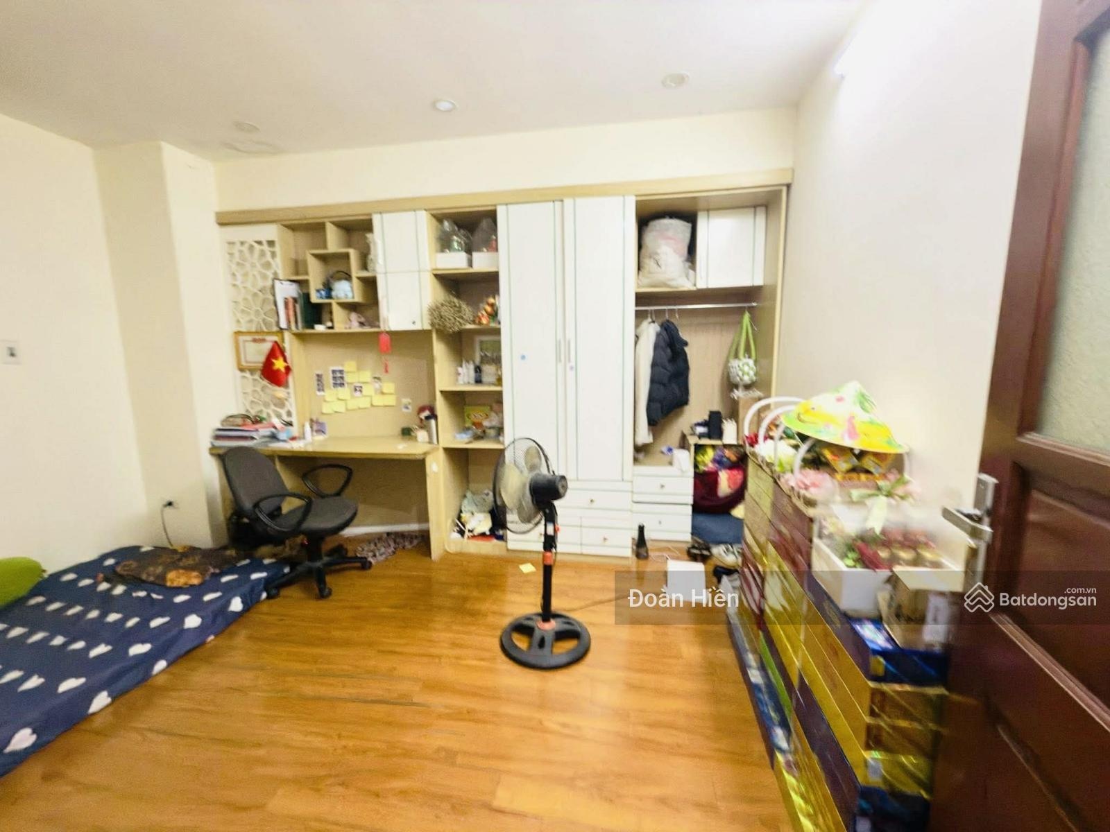 Mặt ngõ Đốc Ngữ, phân lô, 2 thoáng, 1 nhà ra phố, ô tô đỗ cổng, sổ CC, tương lai ra phố, 48m2*4T