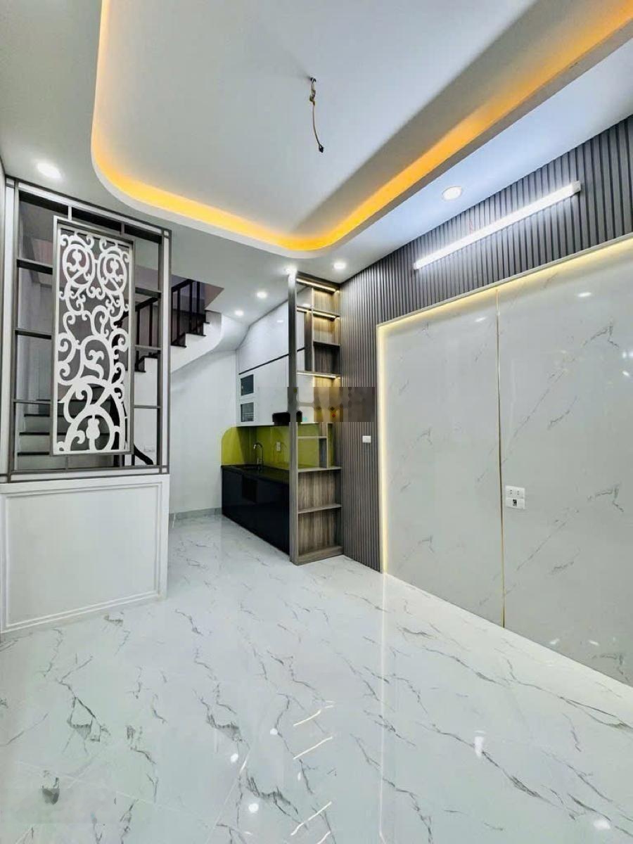 Bán Nhà Riêng tại Đội Cấn, 6 tỷ, 25m2, 3PN, 5 tầng, Hà Nội